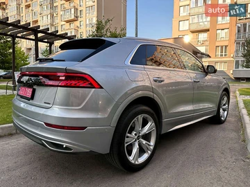 Авто Audi Q8 2022 № 7927454