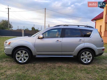 Авто Mitsubishi Outlander Xl 2012 № 7927603