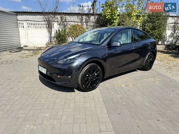 Авто Tesla Model Y 2024 № 7927700