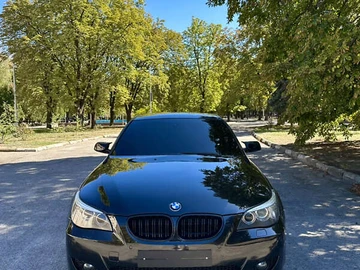 Авто BMW 5 Series 2004 № 7927843