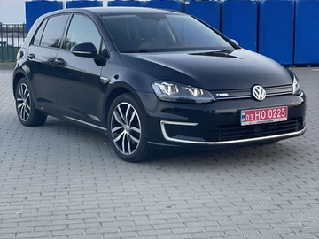 Авто Volkswagen E-Golf 2016 № 7927863