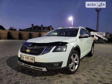 Авто Skoda Octavia Scout 2017 № 7927940