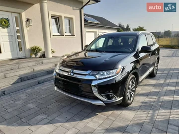 Авто Mitsubishi Outlander 2017 № 7927944