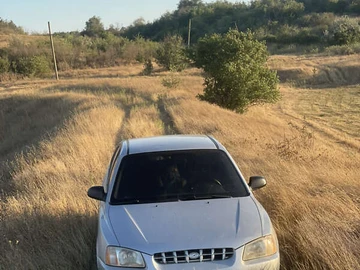 Авто Hyundai Accent 2000 № 7928063