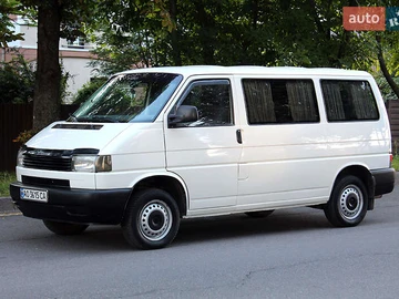 Авто Volkswagen Transporter 2000 № 7928134