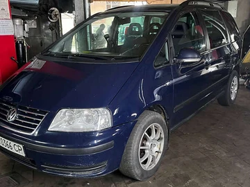 Авто Volkswagen Sharan 2010 № 7928145
