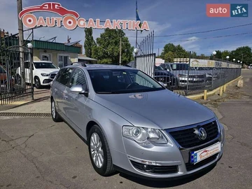 Авто Volkswagen Passat 2009 № 7928186