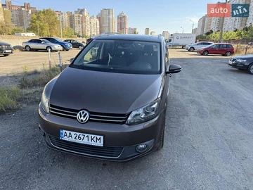 Авто Volkswagen Touran 2012 № 7928222