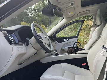 Авто Volvo Xc60 2020 № 7928388