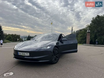Авто Tesla Model 3 2024 № 7928394