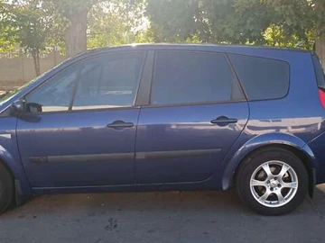 Авто Renault Grand Scenic 2005 № 7928529