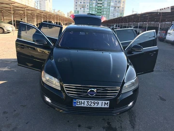 Авто Volvo V70 2013 № 7928614