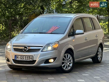 Авто Opel Zafira 2010 № 7928617