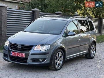 Авто Volkswagen Touran 2007 № 7928624