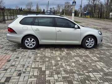 Авто Volkswagen Golf 2011 № 7928660
