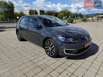 Авто Volkswagen E-Golf 2020 № 7928764