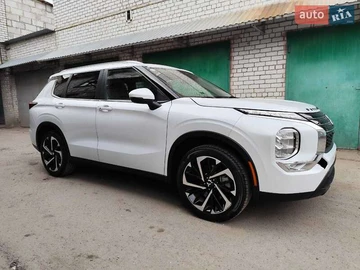 Авто Mitsubishi Outlander 2022 № 7928868