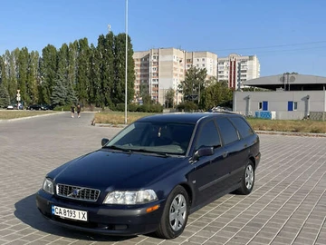 Авто Volvo V40 2003 № 7928984