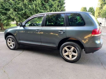 Авто Volkswagen Touareg 2004 № 7929099