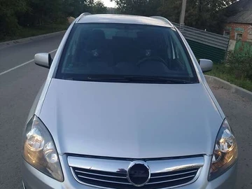Авто Opel Zafira 2011 № 7929144