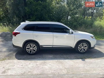 Авто Mitsubishi Outlander 2017 № 7929278