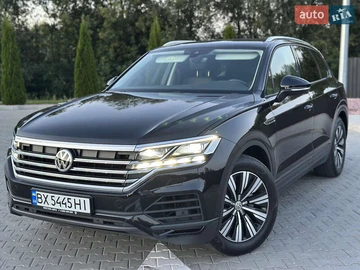 Авто Volkswagen Touareg 2019 № 7929300