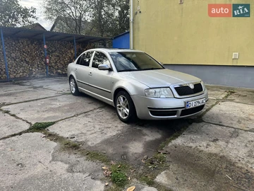Авто Skoda Superb 2002 № 7929313