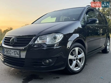 Авто Volkswagen Touran 2008 № 7929506