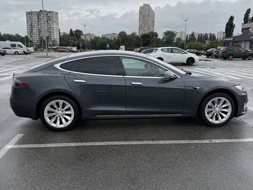 Авто Tesla Model S 2018 № 7929592