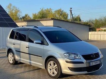 Авто Volkswagen Touran 2007 № 7929718
