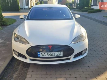 Авто Tesla Model S 2013 № 7929796