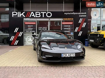 Авто Porsche Taycan Sport Turismo 2024 № 7929925