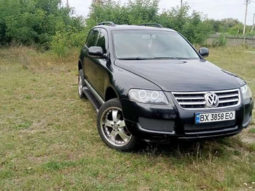 Авто Volkswagen Touareg 2005 № 7930007