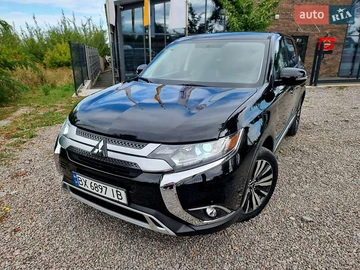 Авто Mitsubishi Outlander 2019 № 7930210