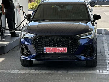 Авто Audi Q3 2021 № 7930310