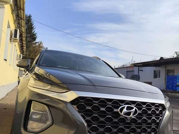 Авто Hyundai Santa Fe 2018 № 7930314