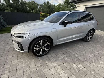 Авто Volvo Xc60 2023 № 7930326