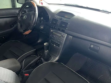 Авто Toyota Avensis 2003 № 7930374