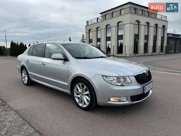 Авто Skoda Superb 2010 № 7930597