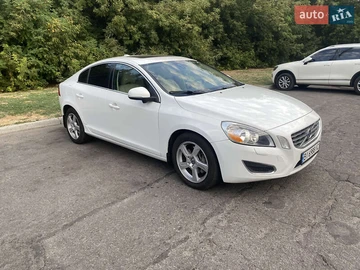 Авто Volvo S60 2012 № 7930624