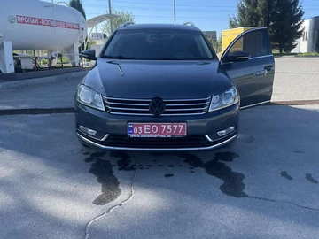 Авто Volkswagen Passat 2012 № 7930636