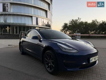 Авто Tesla Model 3 2019 № 7930746