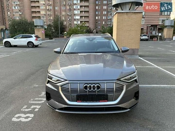 Авто Audi E-Tron 2022 № 7930831