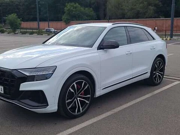 Авто Audi Sq8 2021 № 7930857