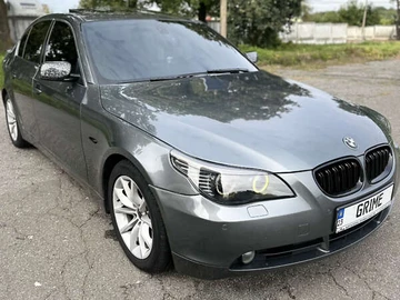 Авто BMW 5 Series 2004 № 7931124
