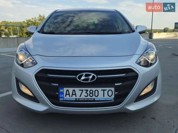 Авто Hyundai I30 2016 № 7931234
