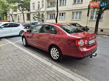 Авто Volkswagen Jetta 2010 № 7931314
