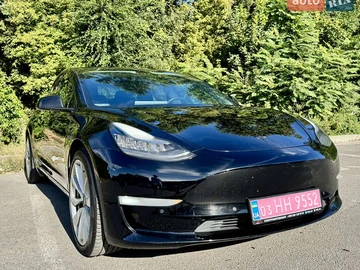 Авто Tesla Model 3 2018 № 7931327