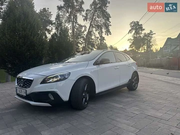 Авто Volvo V40 2013 № 7931488