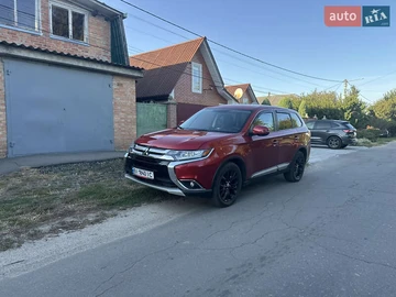 Авто Mitsubishi Outlander 2017 № 7931495